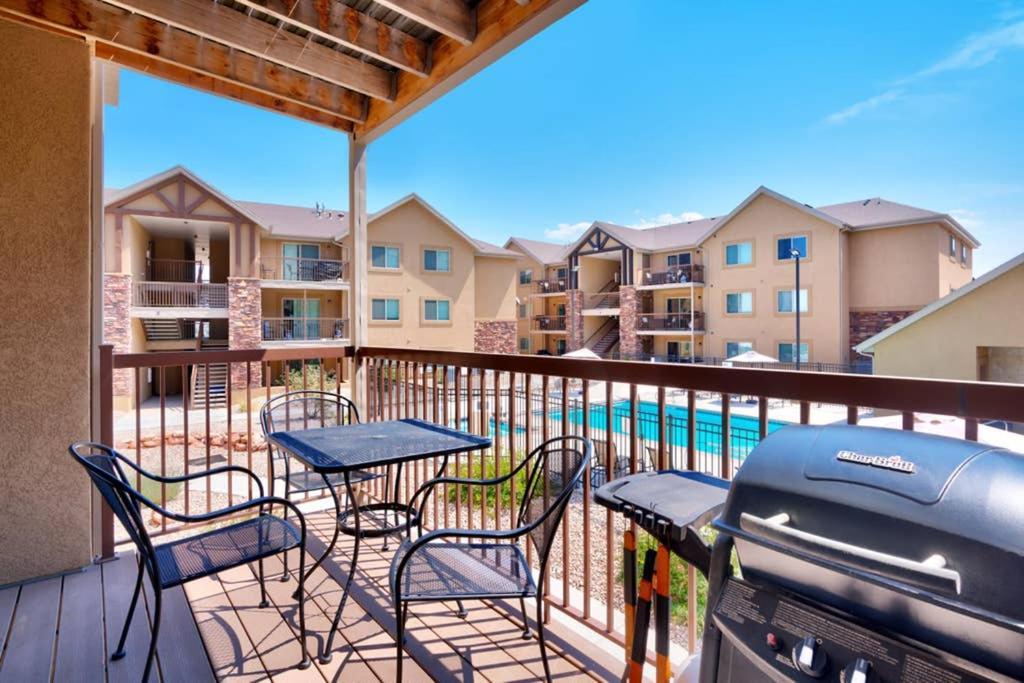 5K Top Floor Redcliff Condo, Pool & Hot Tub Моаб Экстерьер фото